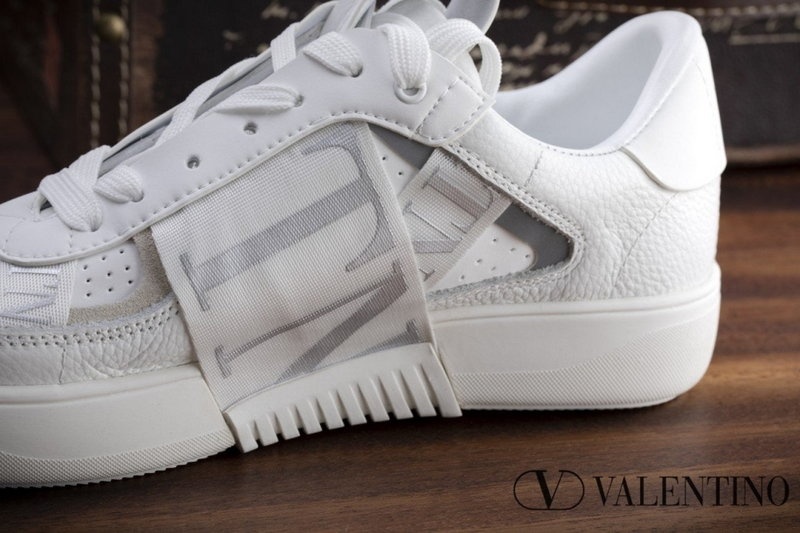 발렌티노 VLTN로고 밴딩 로우탑 스니커즈 화이트,그레이
