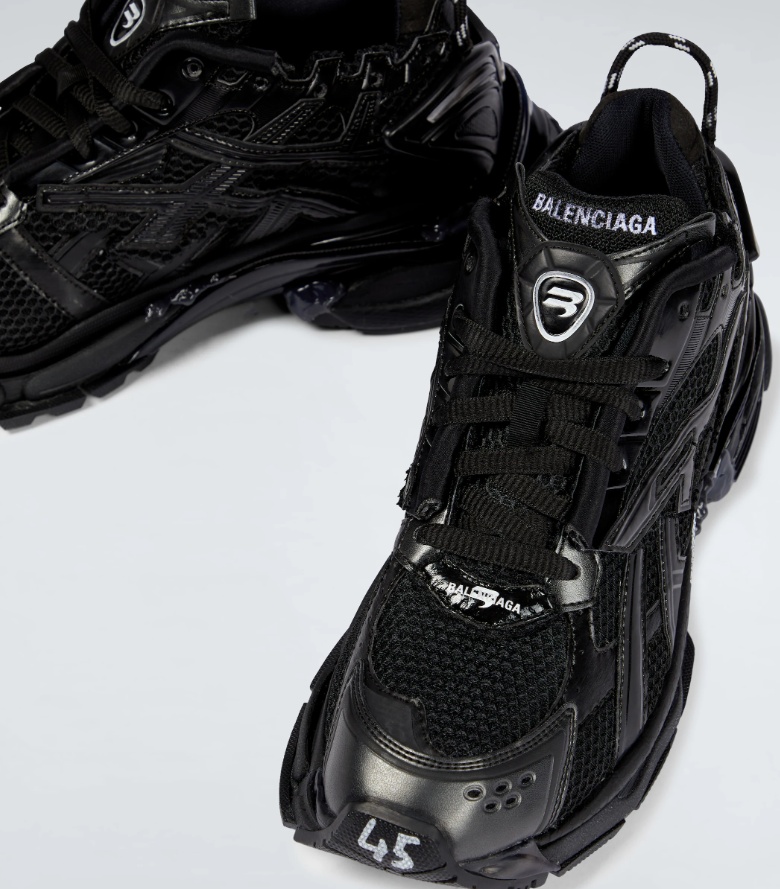 발렌시아가 러너 스니커즈 모노컬러 블랙