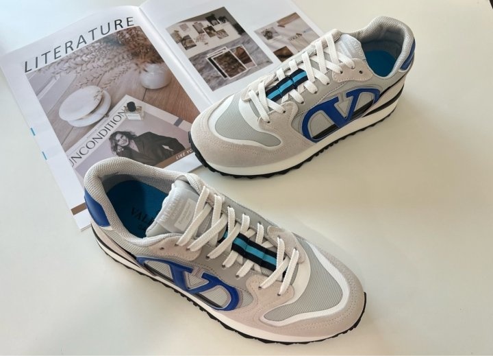 발렌티노 가라바니 스니커즈 로우탑 - 2 color