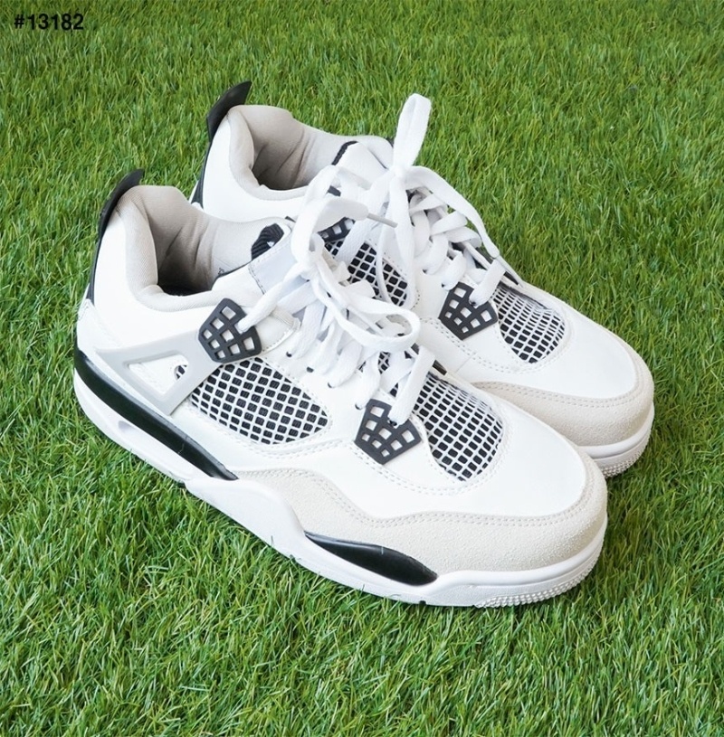 조던 4 레트로 화이트 앤 블랙