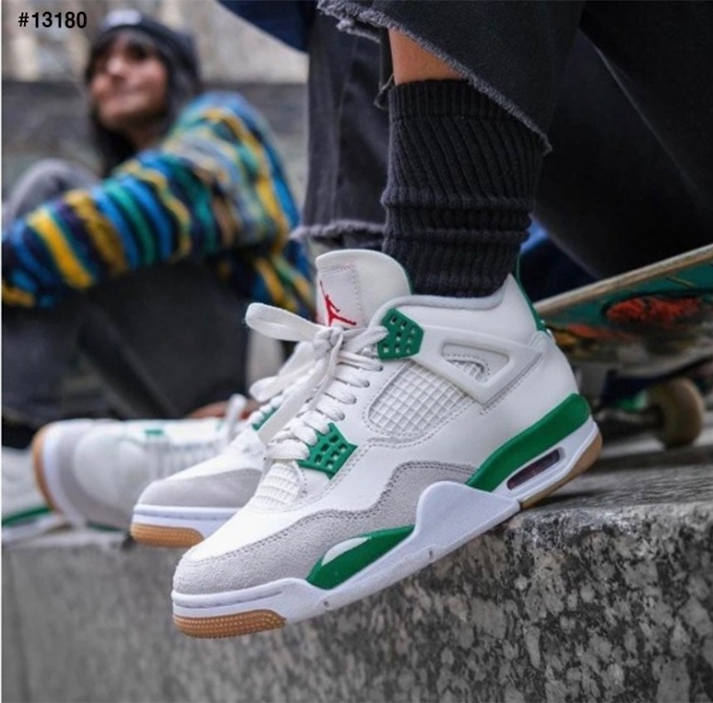나이키 SB X 에어조던 4 레트로 파인 그린