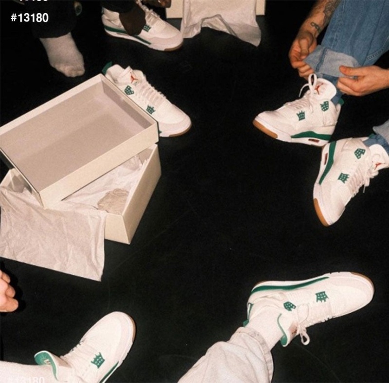 나이키 SB X 에어조던 4 레트로 파인 그린