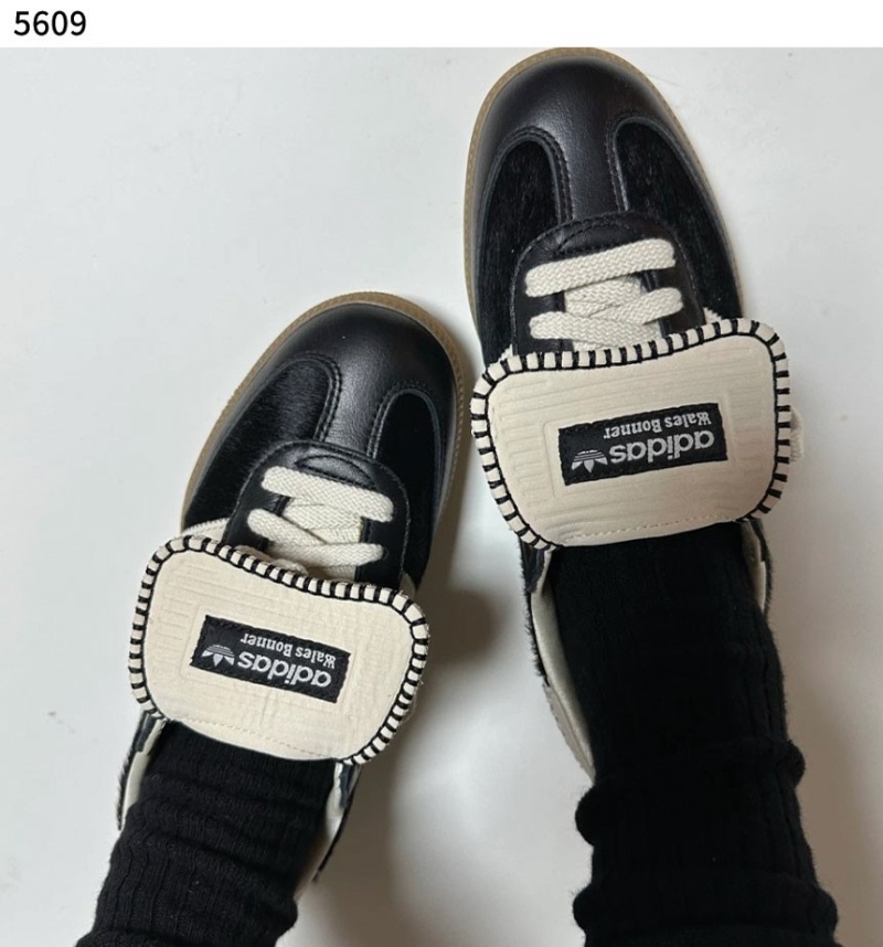 아디다스 x 웨일스 보너 포니 토널 삼바 코어 블랙 크림 화이트