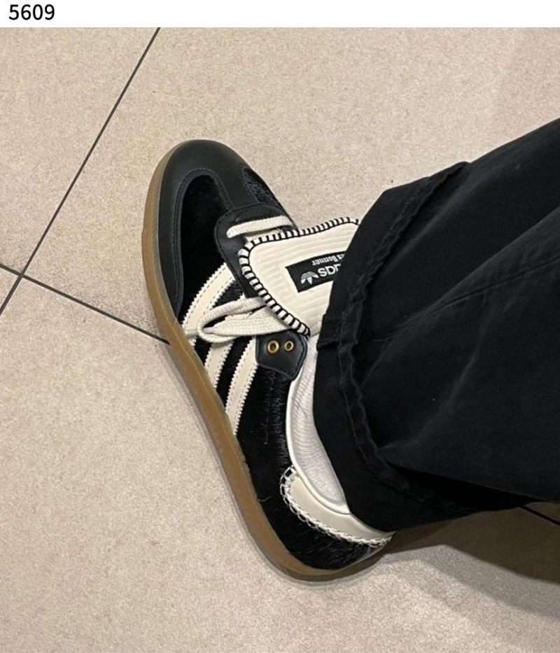 아디다스 x 웨일스 보너 포니 토널 삼바 코어 블랙 크림 화이트