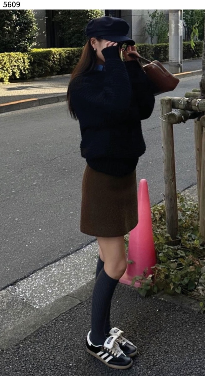 아디다스 x 웨일스 보너 포니 토널 삼바 코어 블랙 크림 화이트