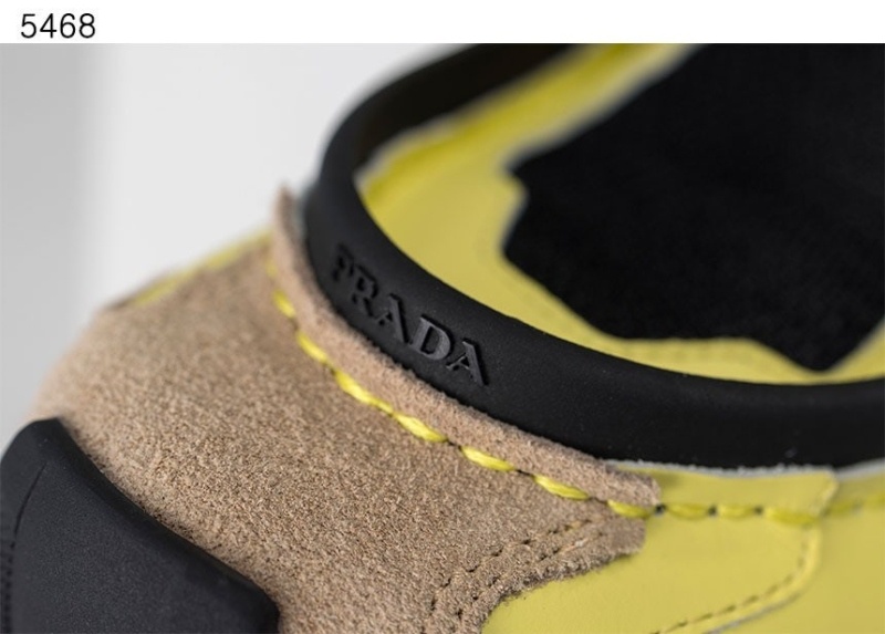 프라다 바이크 패브릭 스웨이드 엘리먼츠 브러쉬드 레더 스니커즈