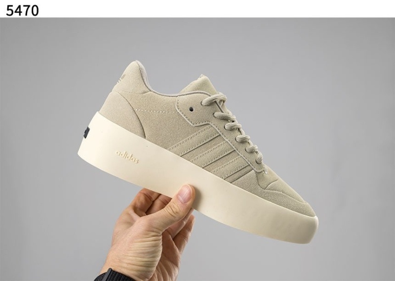 아디다스 x 피어오브갓 애슬레틱스 86 로우 클레이