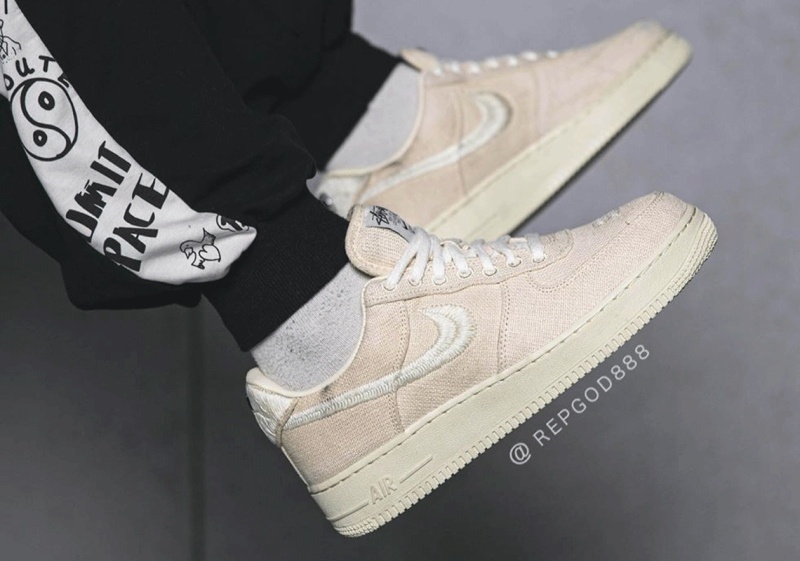 나이키 x 스투시 에어포스 1 로우 파슬