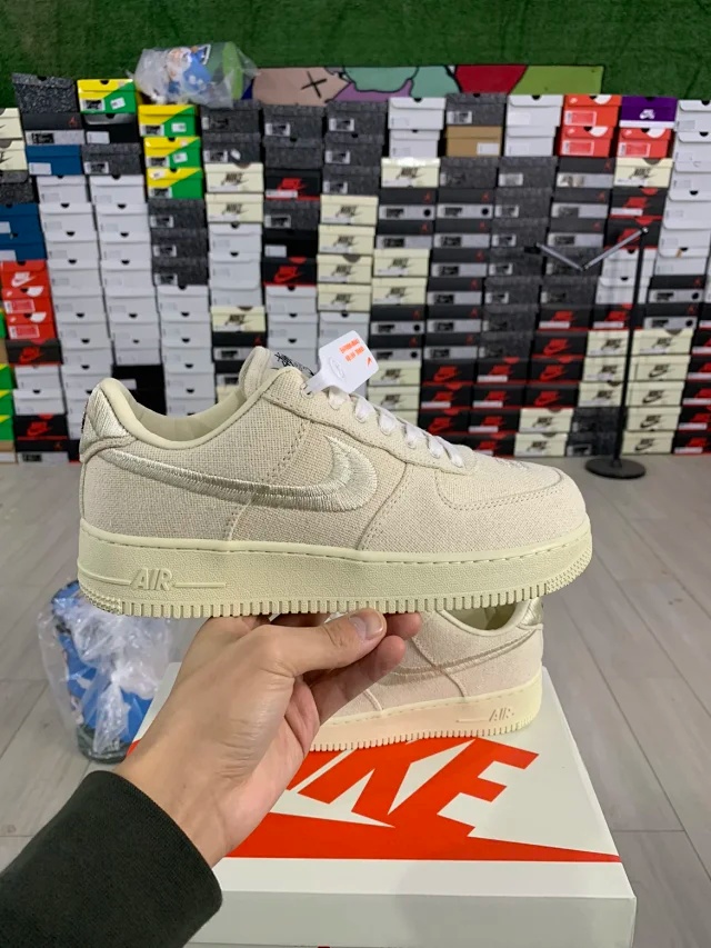 나이키 x 스투시 에어포스 1 로우 파슬