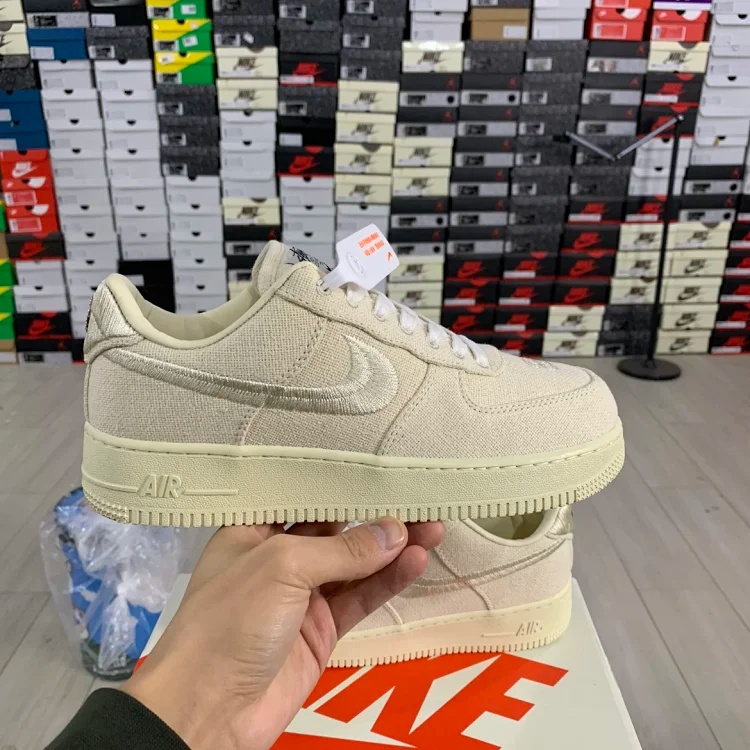 나이키 x 스투시 에어포스 1 로우 파슬