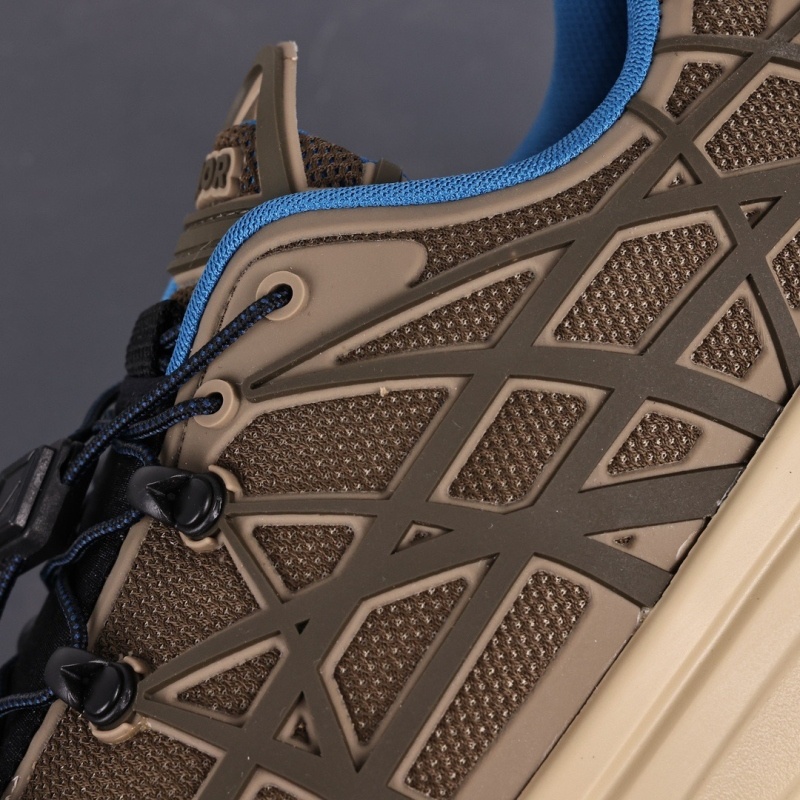 디올 B31 러너 스니커즈 브라운 테크니컬 메쉬 카키