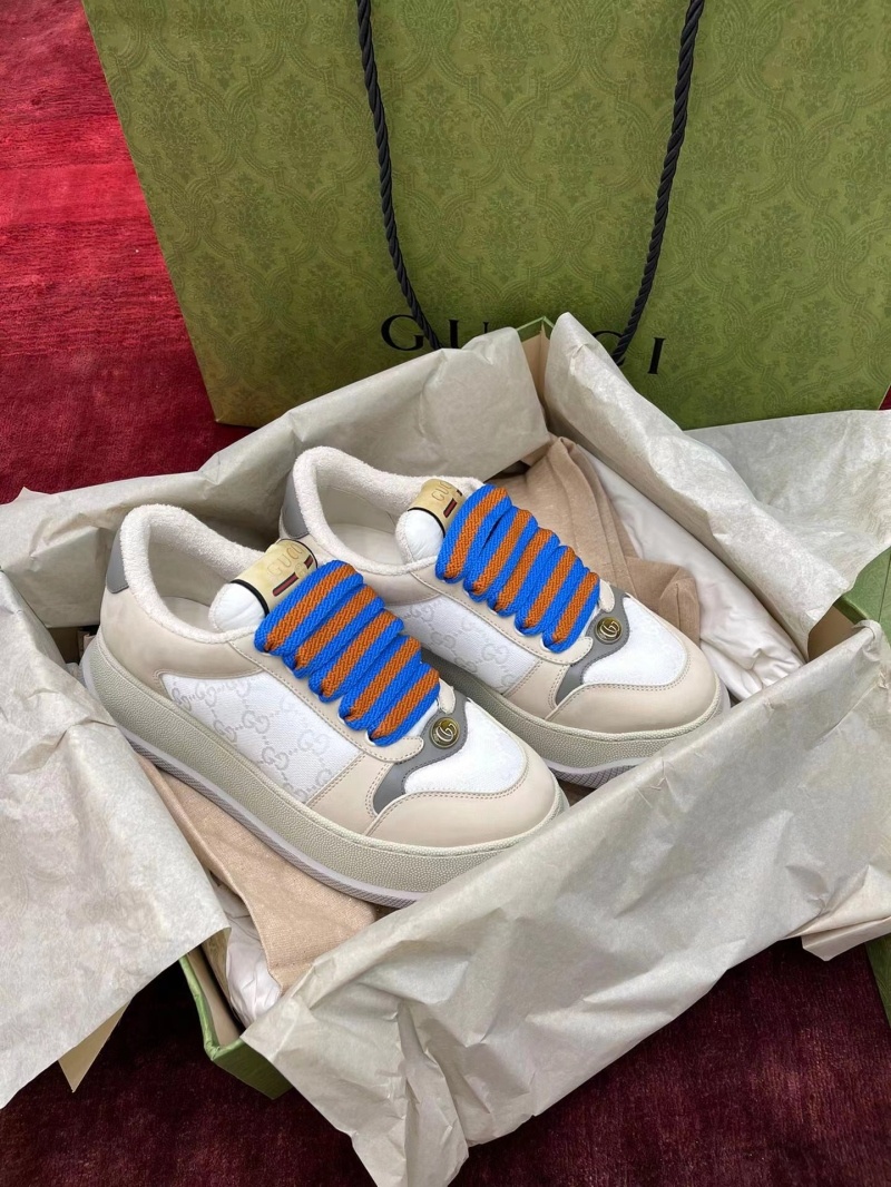 구찌 스크리너 GG 스니커즈 화이트 GG 캔버스