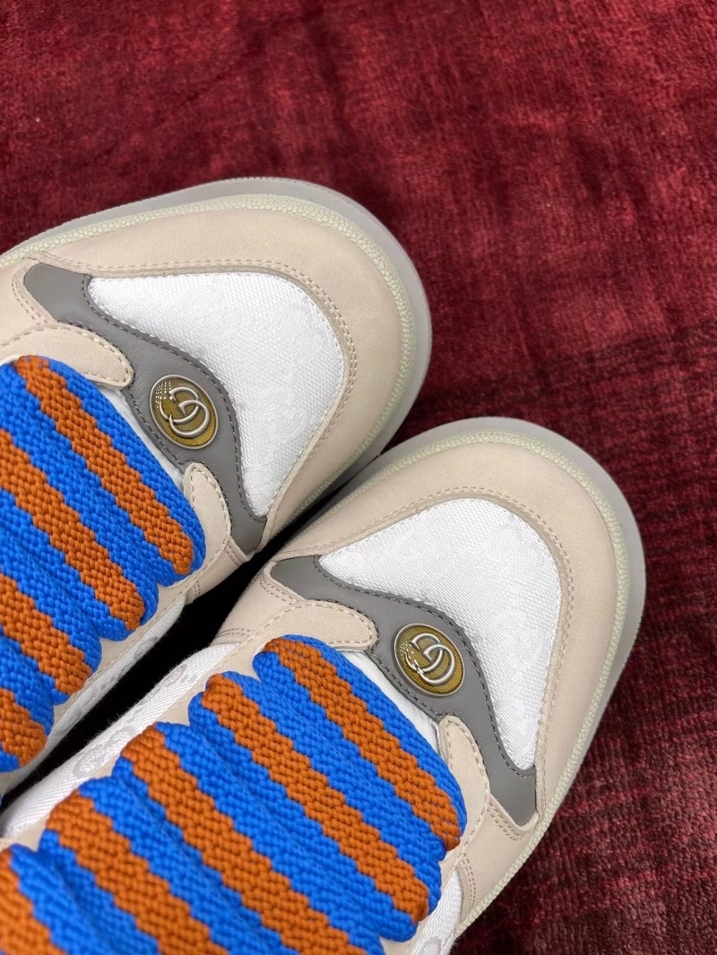 구찌 스크리너 GG 스니커즈 화이트 GG 캔버스