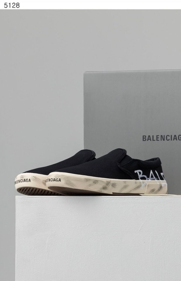 발렌시아가 파리 슬립온 그래피티 스니커즈 - 블랙