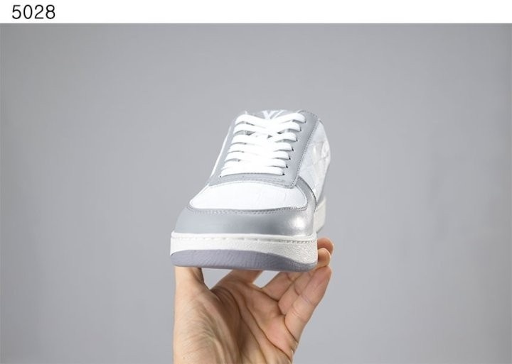 루이비통 리볼리 스니커즈