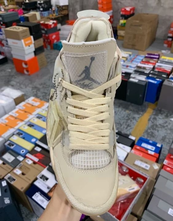 [나이키] 조던 4 x 오프화이트 레트로 SP 세일