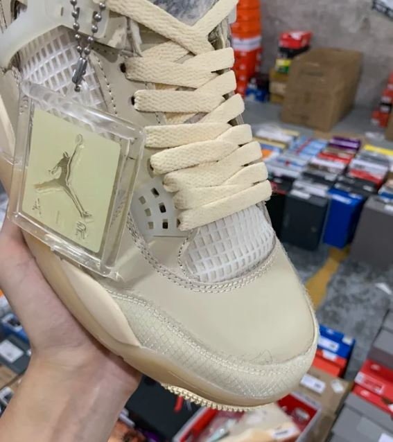 [나이키] 조던 4 x 오프화이트 레트로 SP 세일