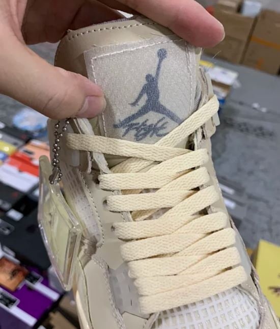 [나이키] 조던 4 x 오프화이트 레트로 SP 세일