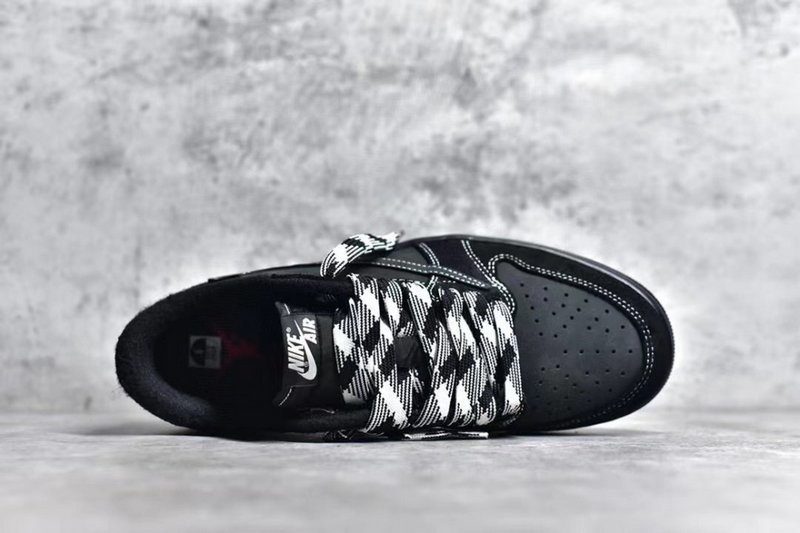 나이키 x 트래비스 스캇 x 프라그먼트 조던1 레트로 로우 OG SP 블랙 팬텀