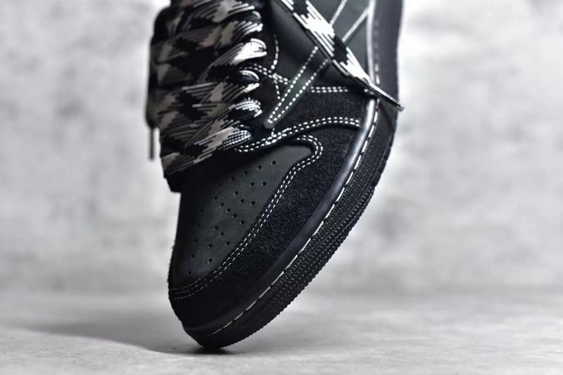 나이키 x 트래비스 스캇 x 프라그먼트 조던1 레트로 로우 OG SP 블랙 팬텀