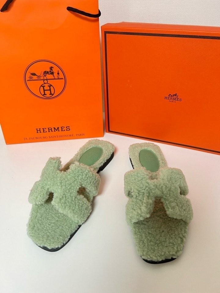 에르메스 오란 양털 시어링 샌들 슬리퍼