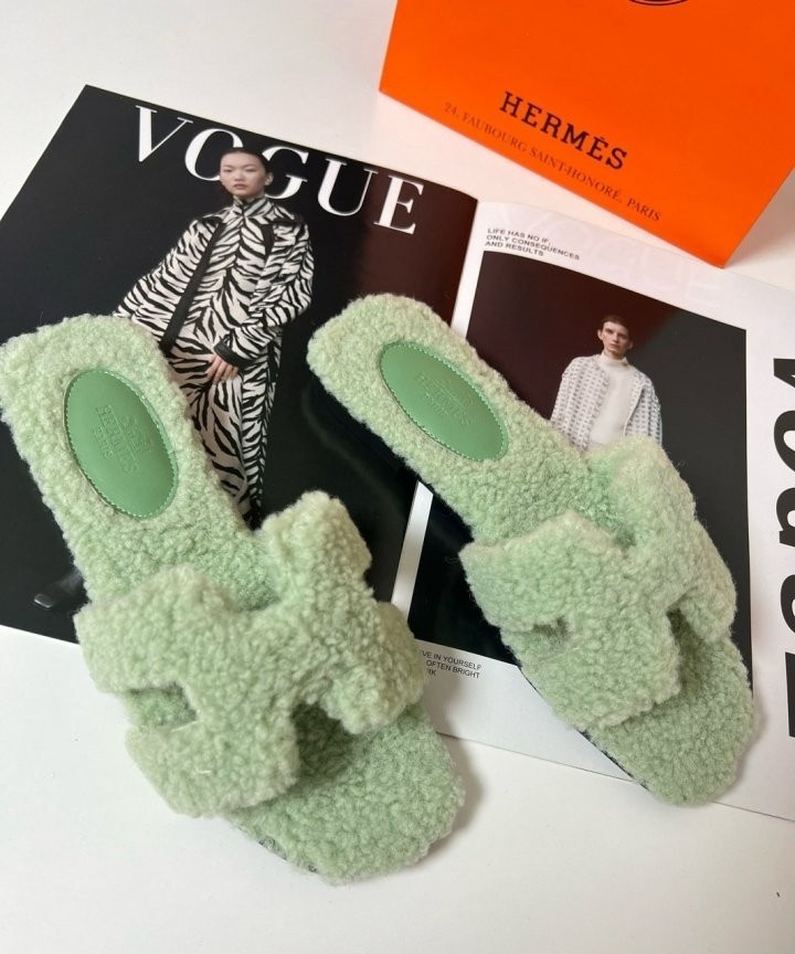 에르메스 오란 양털 시어링 샌들 슬리퍼