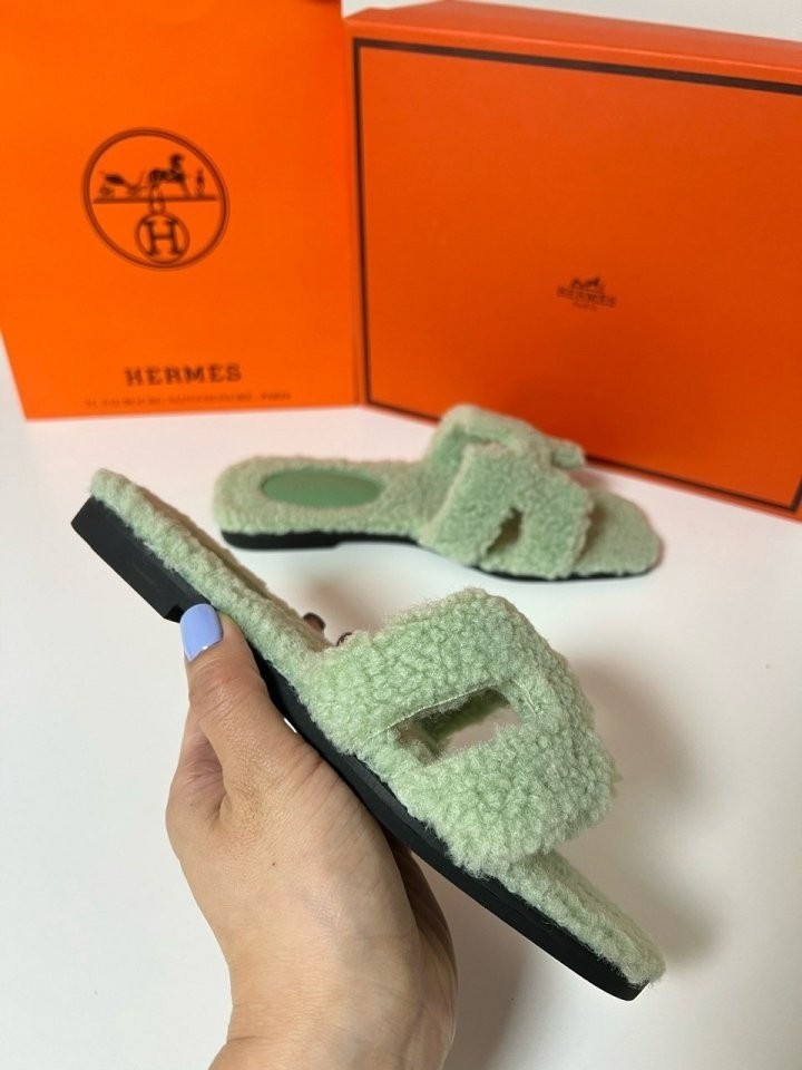 에르메스 오란 양털 시어링 샌들 슬리퍼