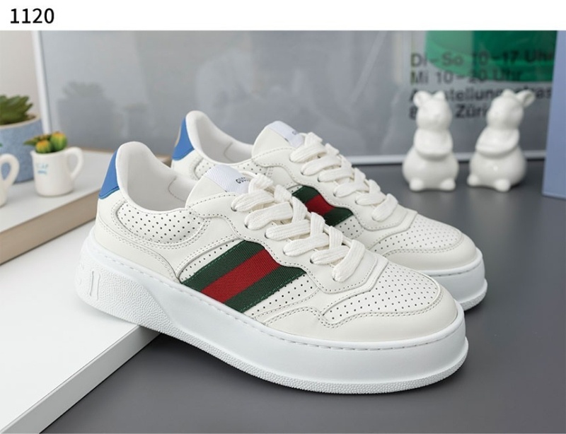 구찌 웹(WED) 디테일 레더 스니커즈