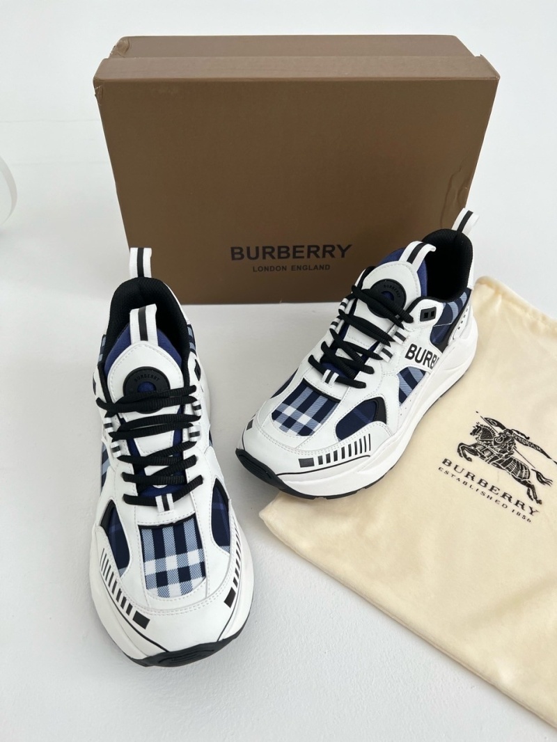 버버리 션 로우탑 스니커즈