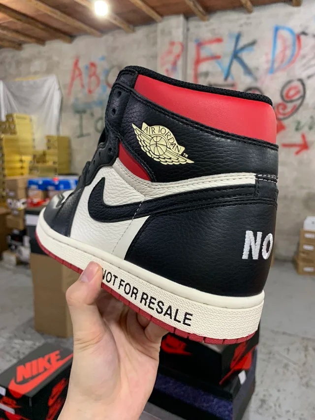 조던 1 레트로 하이 낫 포 리세일 바시티 레드 (해외배송)