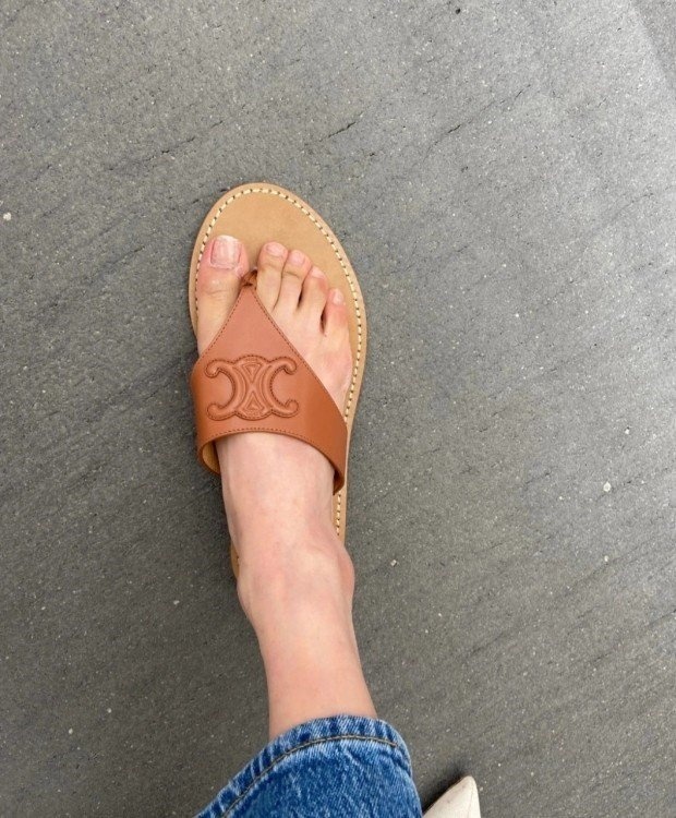 셀린느 트리오페 플립플랍 조리 샌들