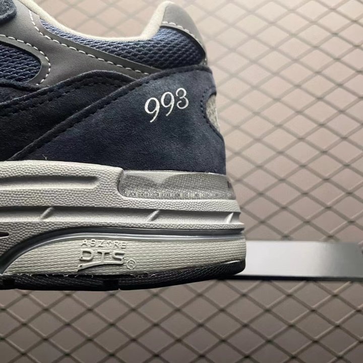 뉴발란스 993 스니커즈 네이비