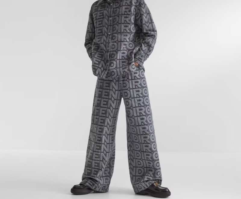 펜디 그래피 로퍼 블랙