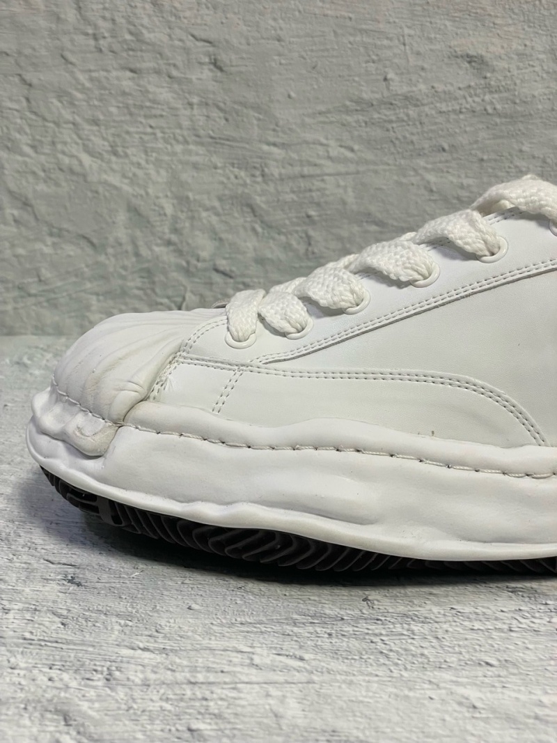 메종 미하라 야스히로 블레이키 OG솔 레더 로우탑 스니커즈 -화이트