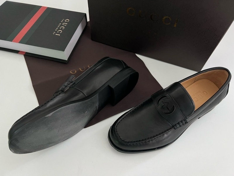 구찌 인터로킹 G래더 로퍼 -블랙