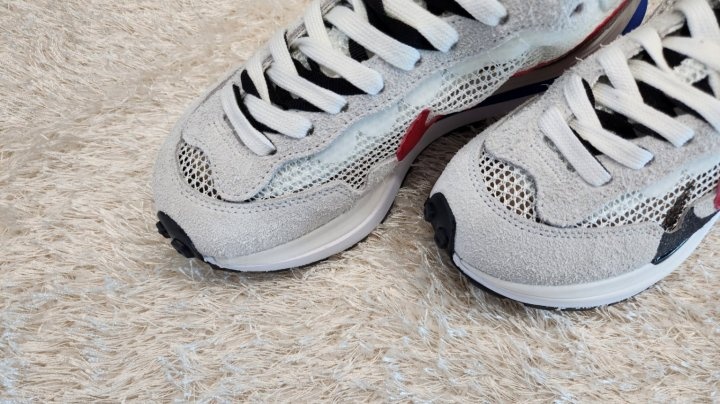 나이키 x 사카이 베이퍼와플 흰빨