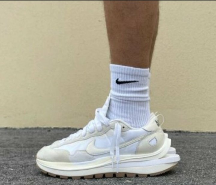 나이키 x 사카이 베이퍼와플 크림화이트