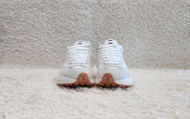 나이키 x 사카이 베이퍼와플 크림화이트