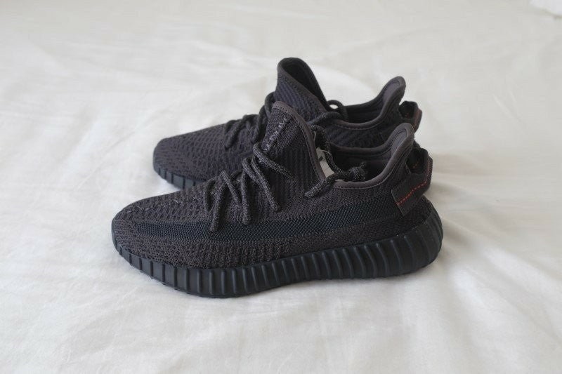 이지부스트 350 v2 리플렉티브 블랙