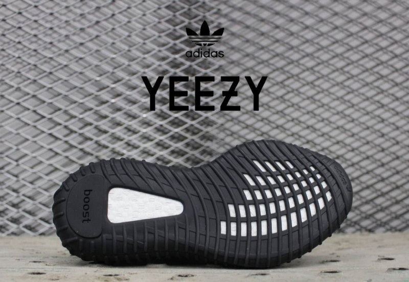 이지부스트 350 v2 리플렉티브 블랙