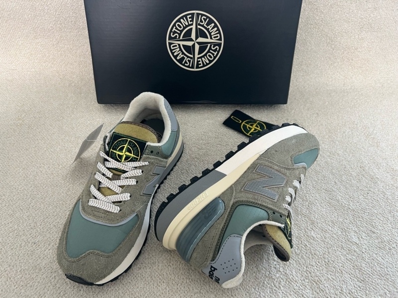 뉴발란스 x 스톤아일랜드 574 스니커즈 레고시그린