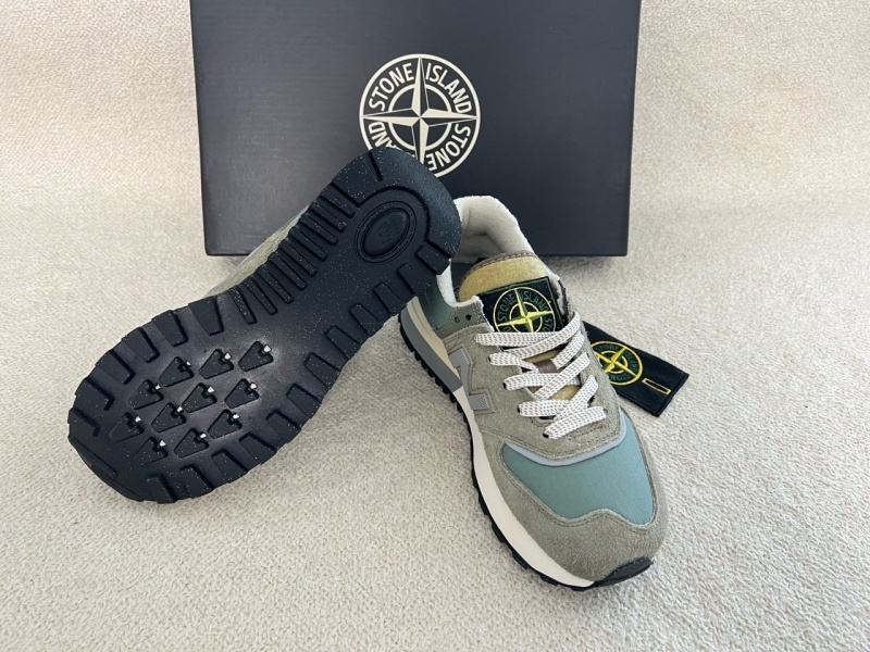 뉴발란스 x 스톤아일랜드 574 스니커즈 레고시그린
