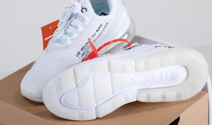 나이키 x 오프화이트 에어맥스 270 - 화이트