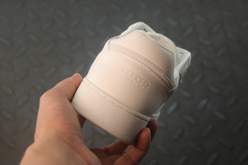 디올 B27 오블리크 로우탑 스니커즈 - 화이트