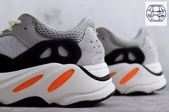 아디다스 이지 부스트 700 웨이브 러너 솔리드 그레이 -해외배송-