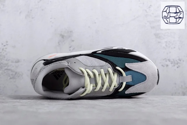 아디다스 이지 부스트 700 웨이브 러너 솔리드 그레이 -해외배송-