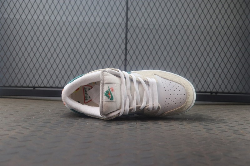 하리토스 x 나이키 SB 덩크 로우 -해외배송-