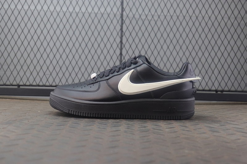 나이키 x 앰부쉬 에어포스 1 로우 SP 블랙 -해외배송-