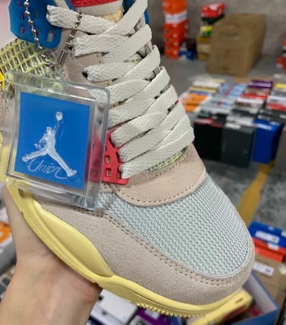 [JORDAN] 조던 4 x 유니온 레트로 구아바 아이스