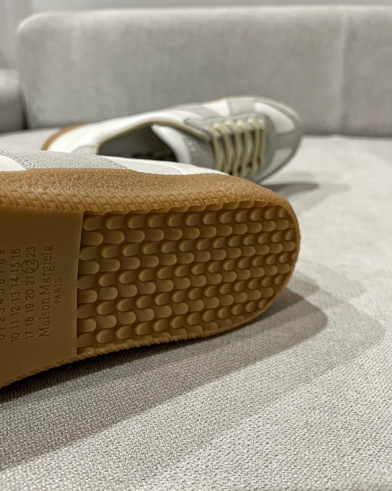 메종 마르지엘라 카프스킨 레플리카 독일군 스니커즈